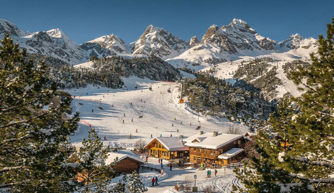 Stations de Ski du Sud : les Meilleurs Spots pour Skier