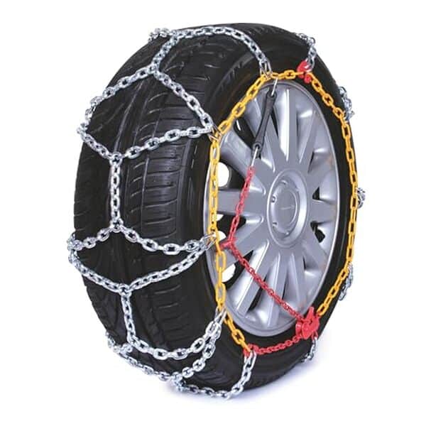 Découvrez les performances des chaînes Bottari Master 68003 : une solution polyvalente et efficace pour vos besoins hivernaux sur la route.