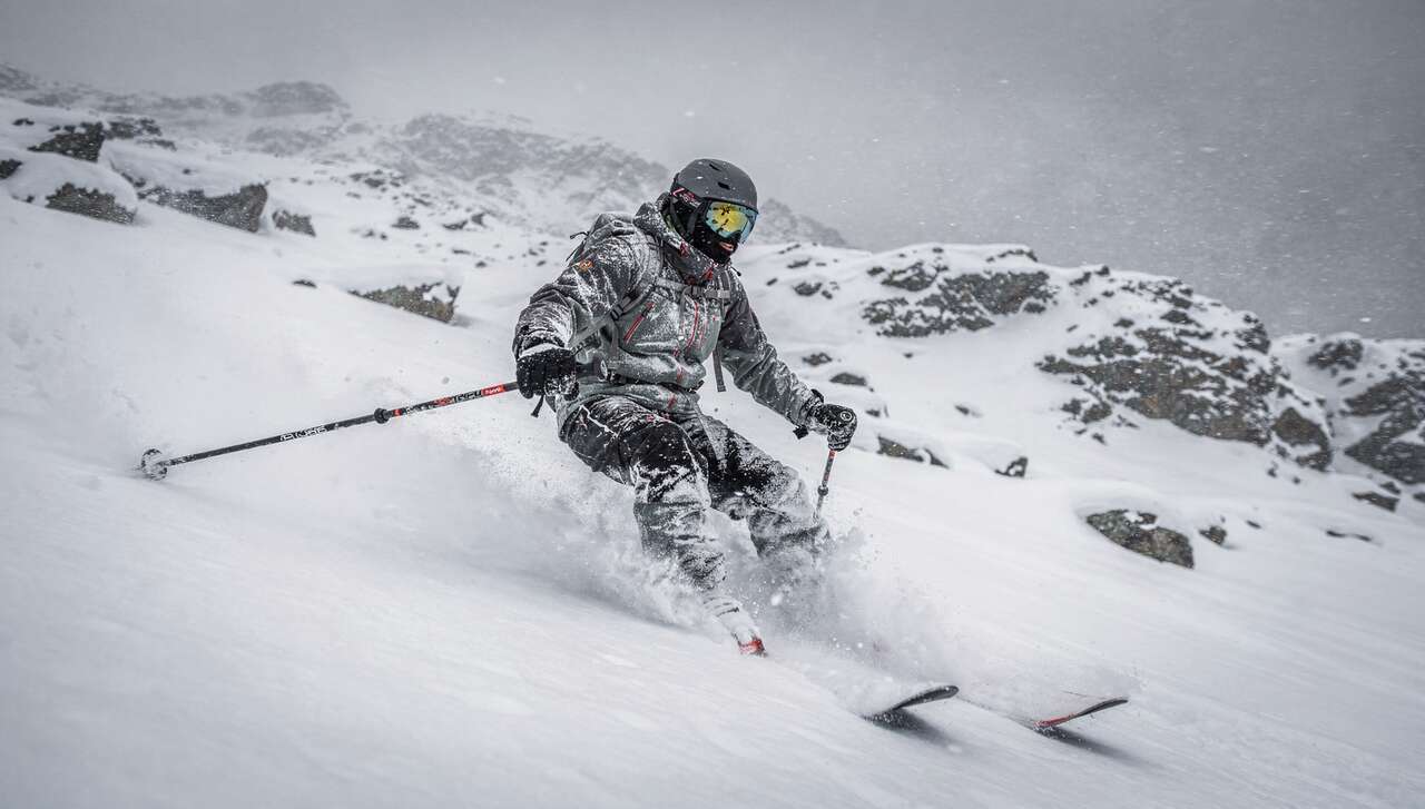 S'&eacute;quiper pour skier en conditions difficiles