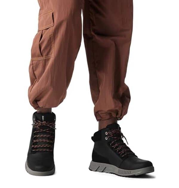 Découvrez notre test complet des sandales de randonnée Sorel Mac Hill Lite Plus pour hommes : confort, imperméabilité et performance au rendez-vous.