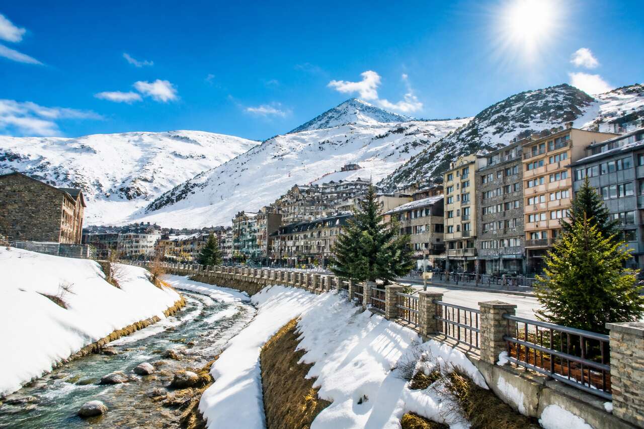 Séjourner au pas de la case : guide destination