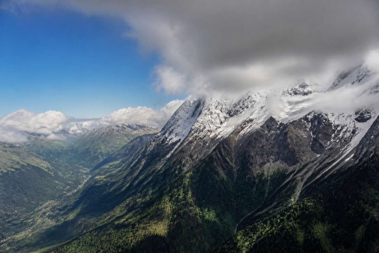 Plaine ou montagne: estimer la limite pluie-neige et le risque de tenue au sol Plaine ou montagne: estimer la limite pluie-neige et le risque de tenue au sol
